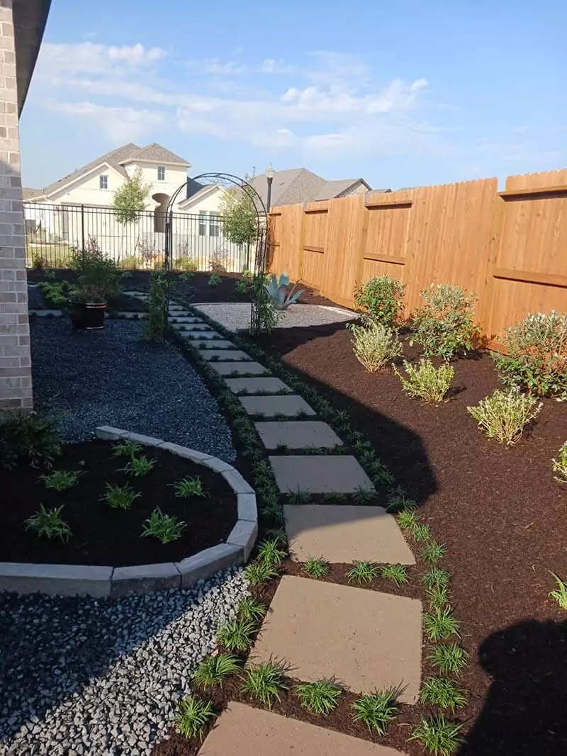 landscape border stones, Mulch, Rock, and Pine Straw installed